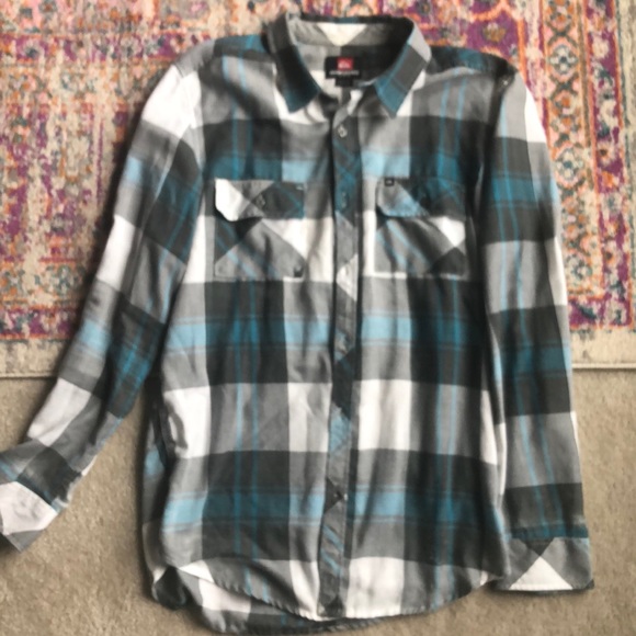 Worn Men’s Quiksilver Flannel sz Medium - Picture 1 of 4